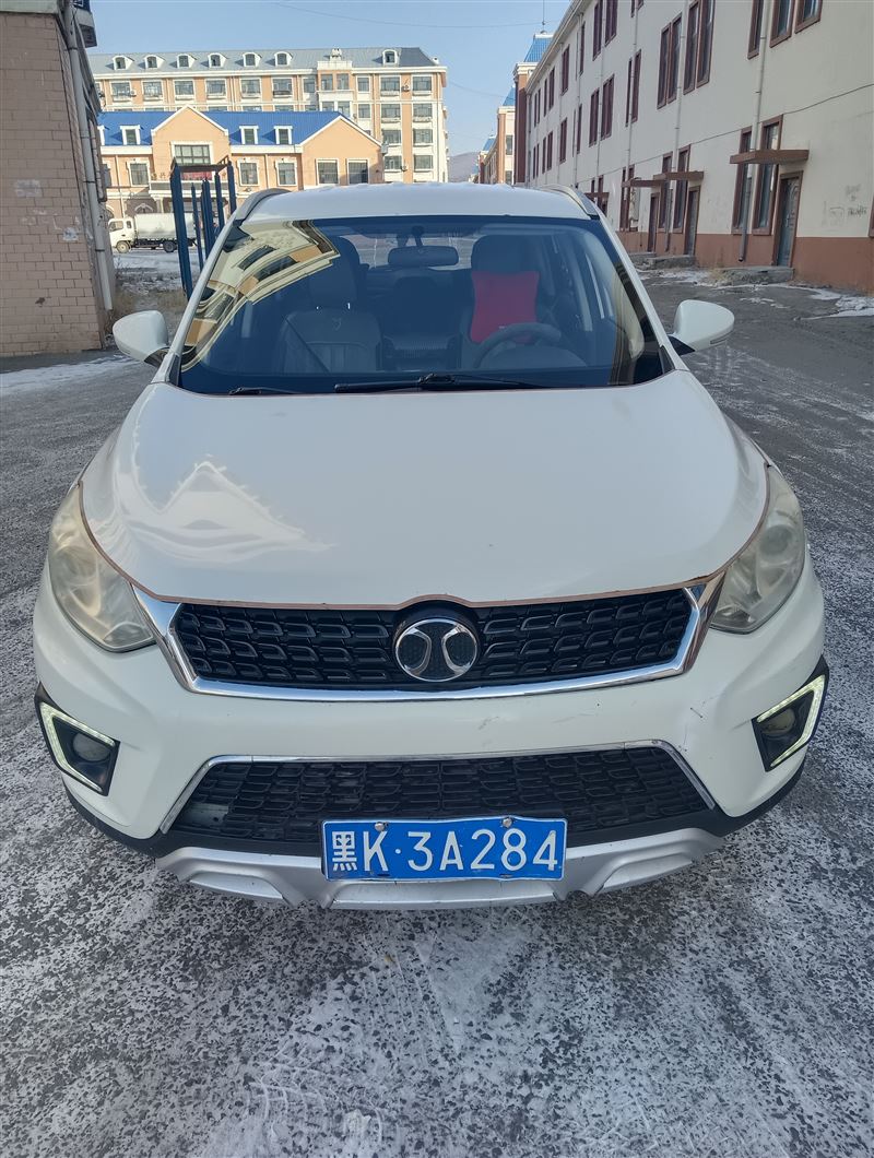 17年北汽紳寶x35手動(dòng)高配