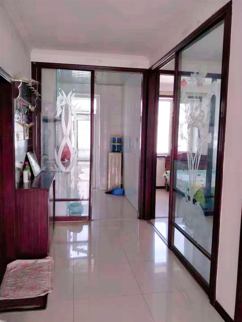 吉賣樓房6樓8萬