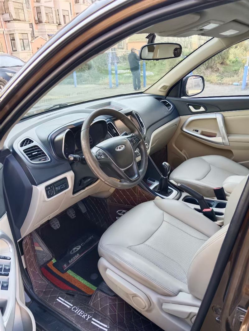 14年瑞虎5手動(dòng)高配