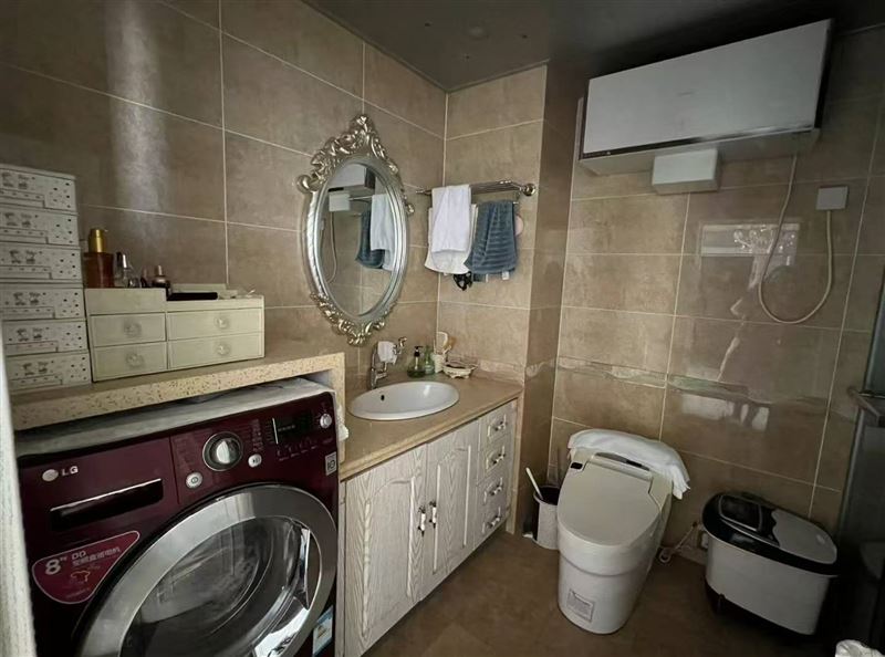 工會(huì)大廈高層