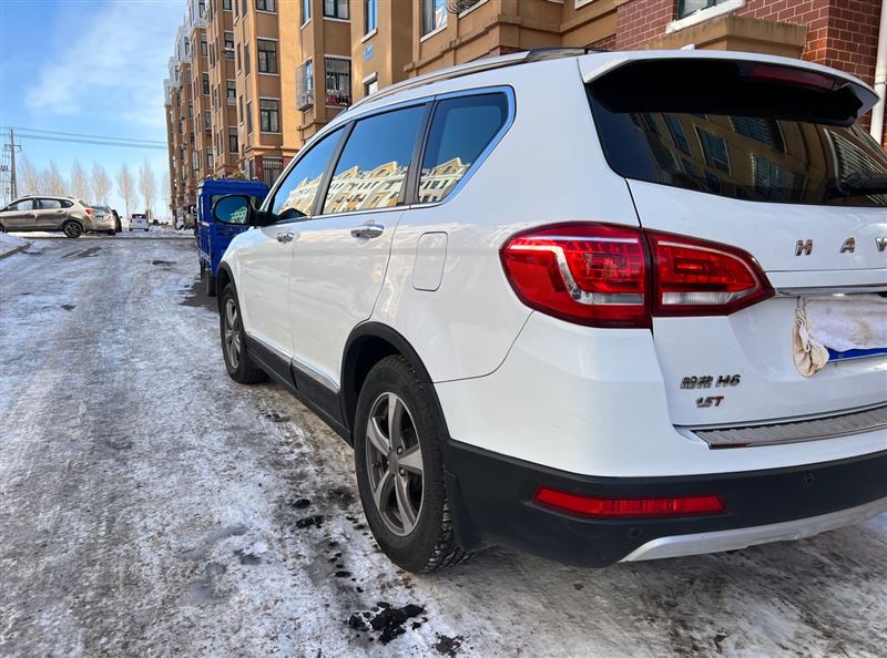 16 年長城 H6 新款頂配 3.3 萬