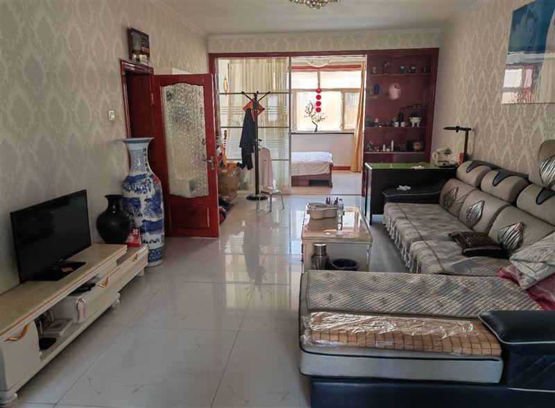 保中學(xué)校學(xué)區(qū)房吉售