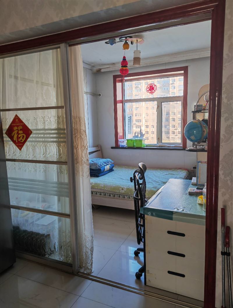 保中學(xué)校學(xué)區(qū)房吉售