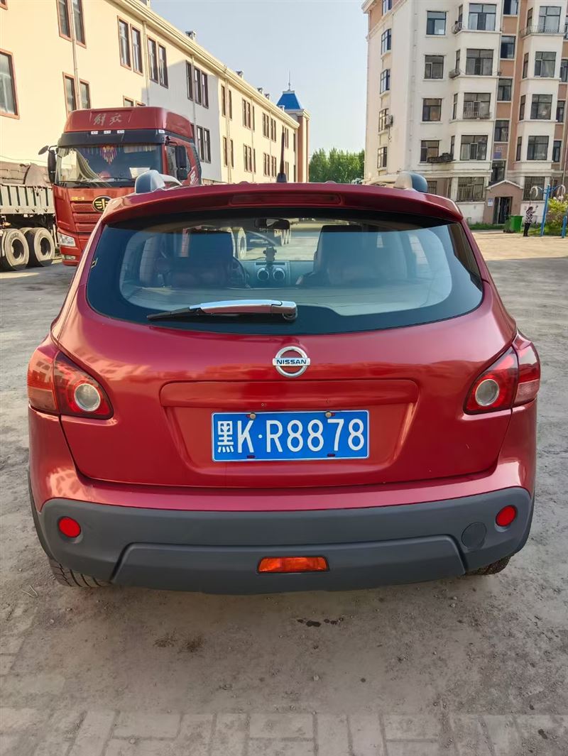 09年尼桑逍客手動(dòng)高配