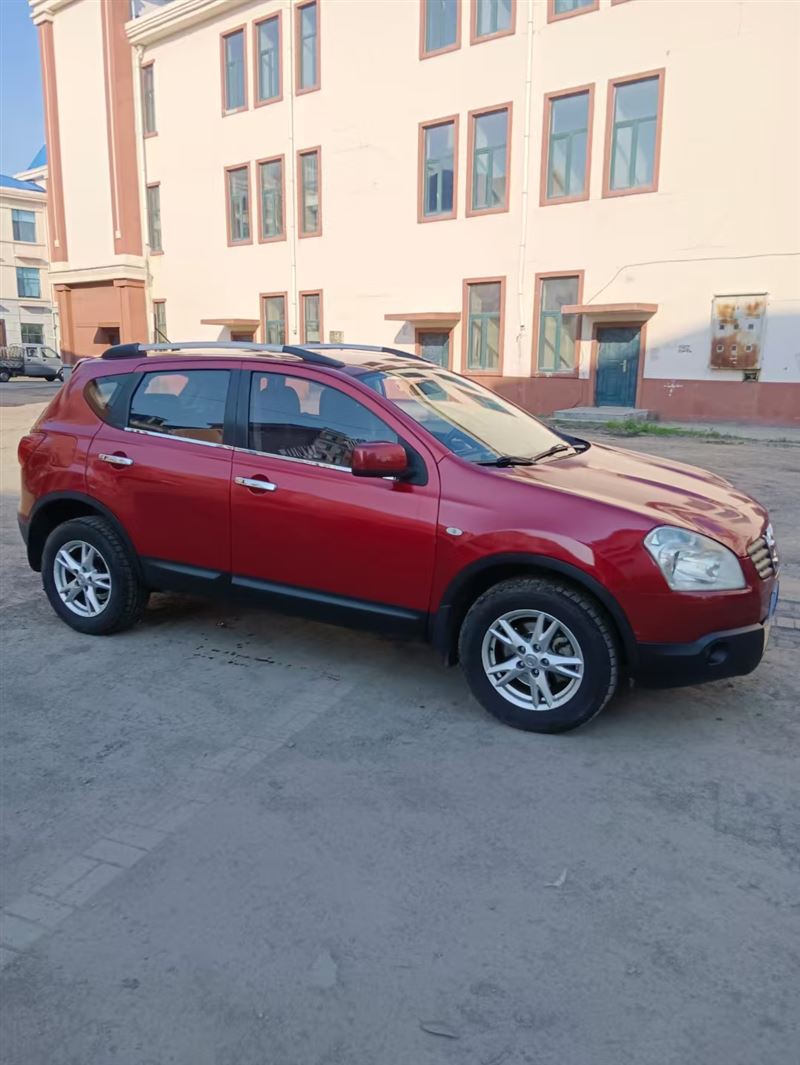 09年尼桑逍客手動(dòng)高配