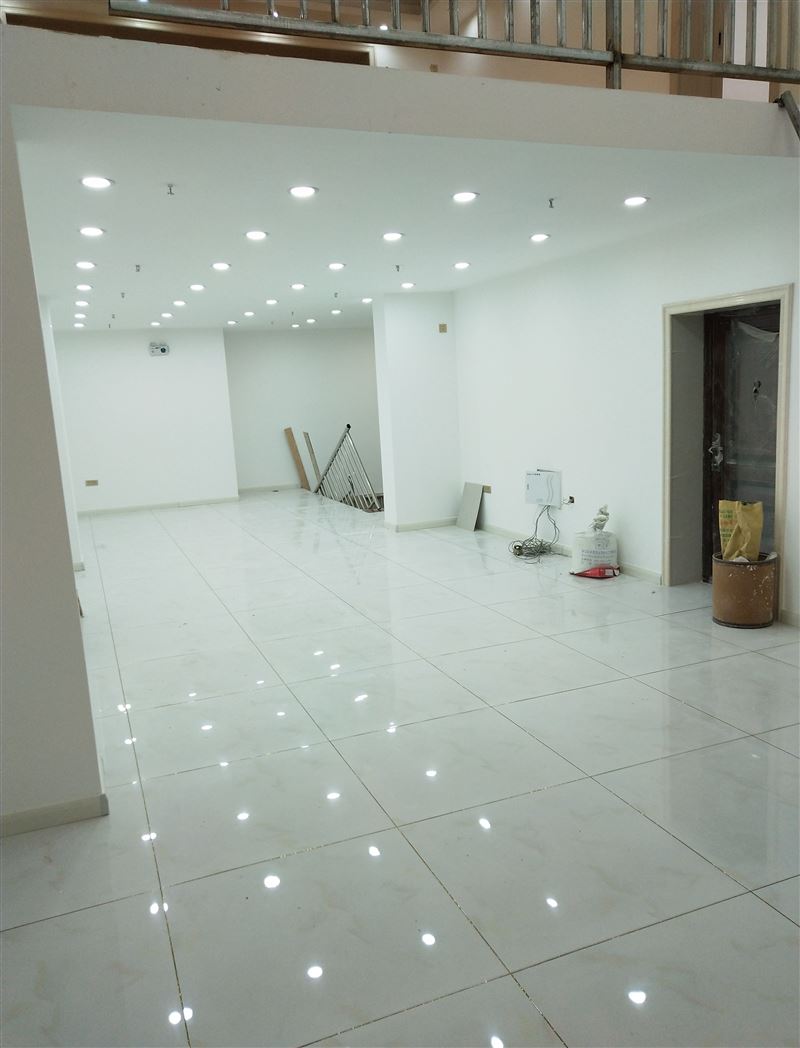 歐洲新城二期商服出售