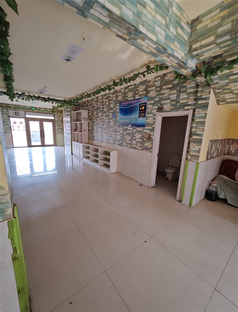 富貴園高層商服出售