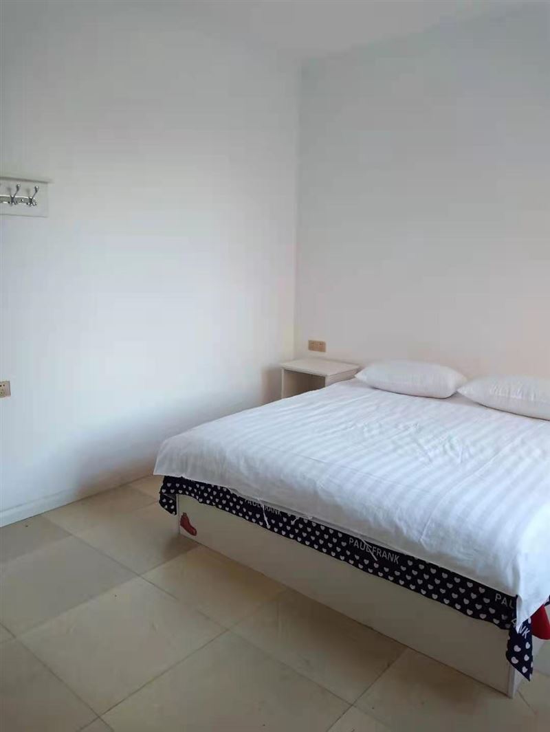 出賣茄子河商貿(mào)城西側(cè)金葉賓館