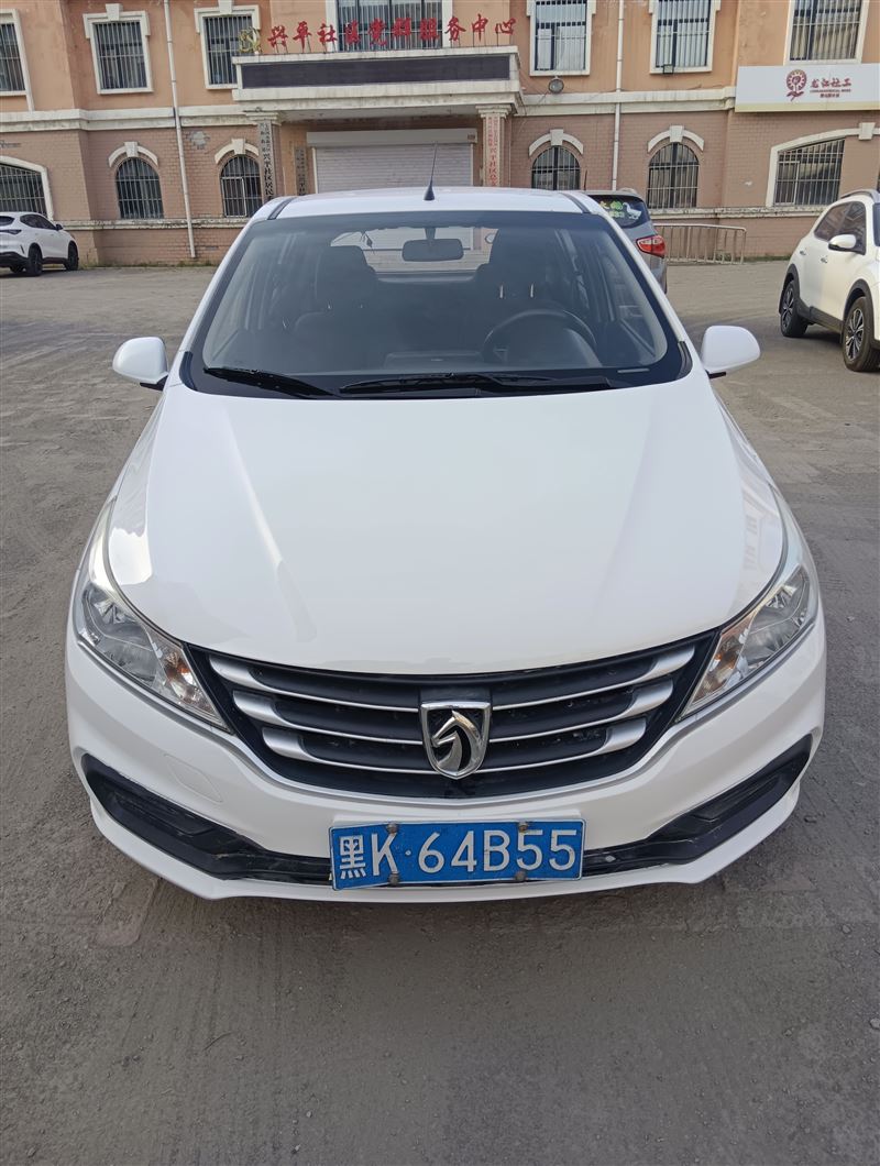 17年寶駿310手動(dòng)高配