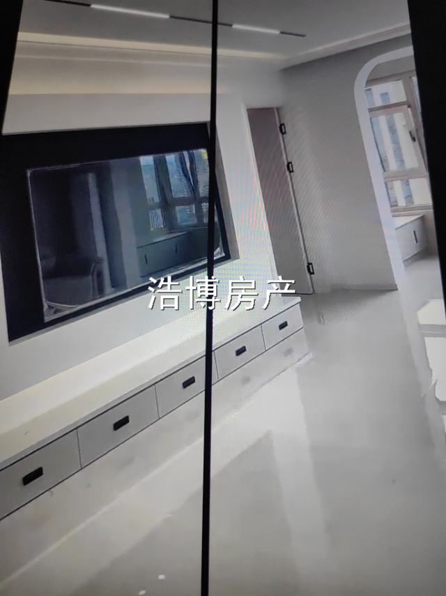 濱尚雅居電梯房13樓