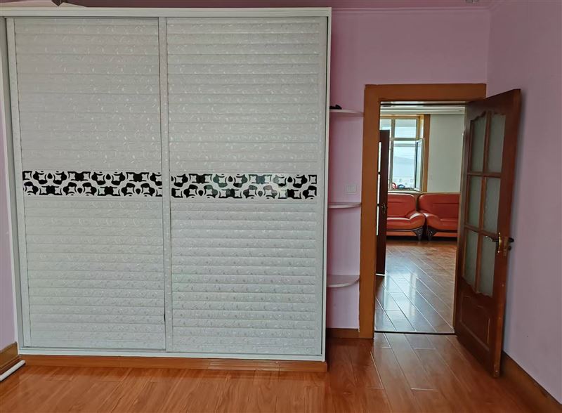 降價(jià)出售五小四樓