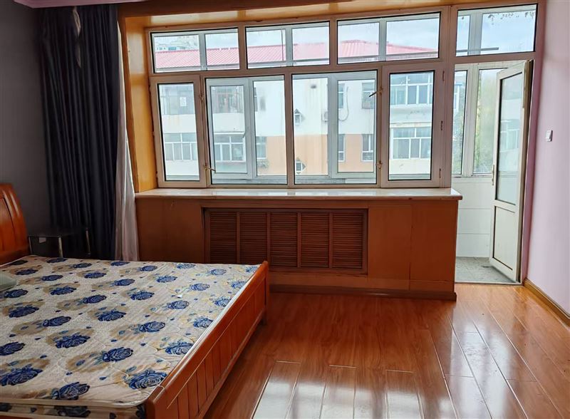 降價(jià)出售五小四樓