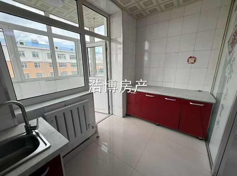 海天家園5樓 69.4平 南北通透 2室一廳一衛(wèi)