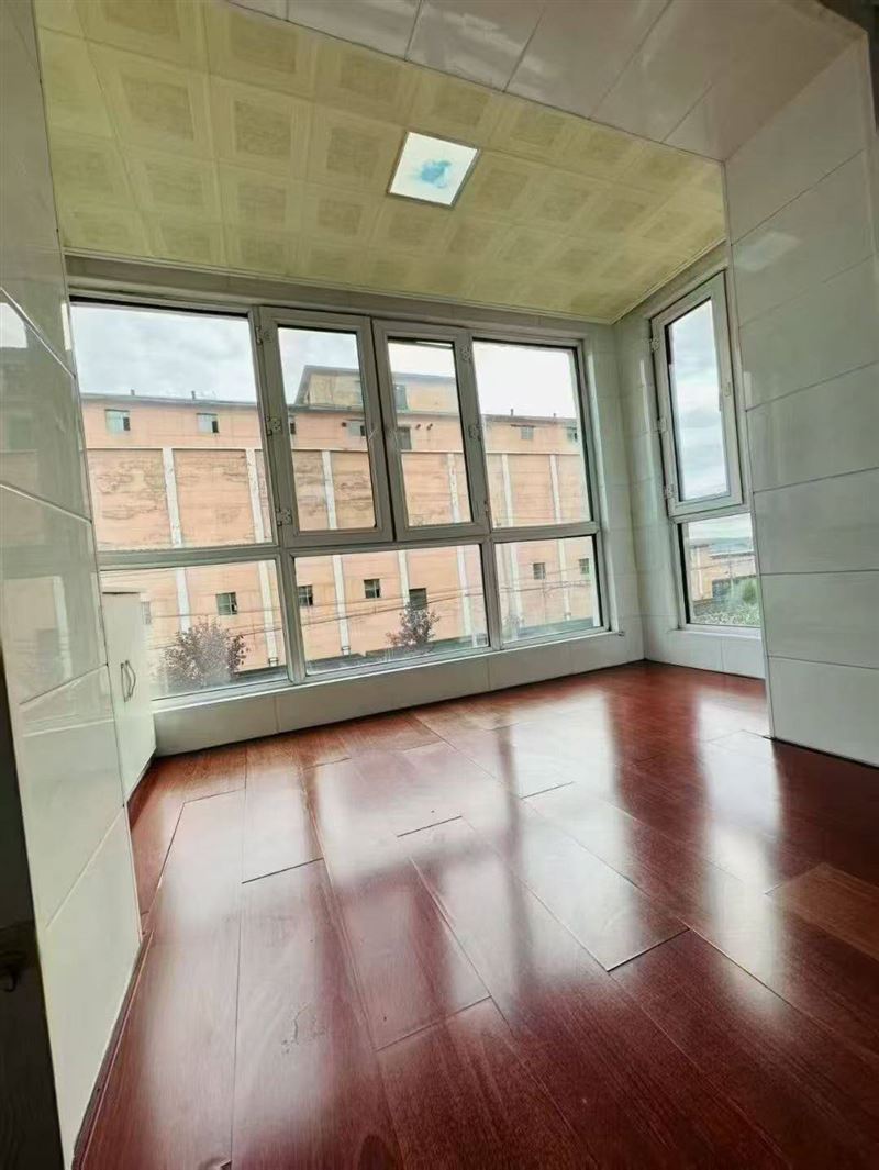 首付6萬元 九九嘉園學(xué)區(qū)房 2室一廳二樓 簡裝82.5 南北通透