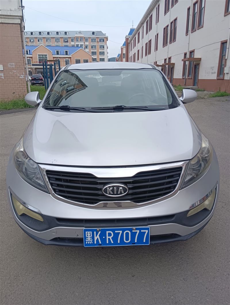 11年起亞智跑手動(dòng)高配原值13萬(wàn)