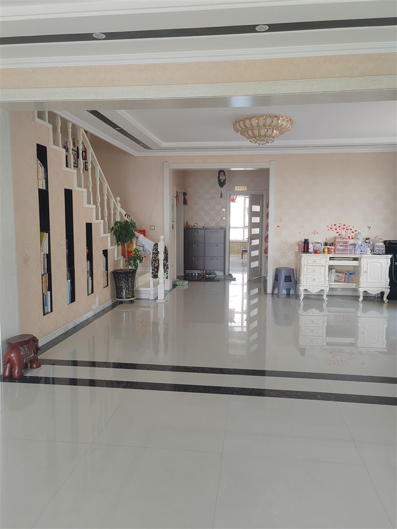 書香公寓南北通透三室兩廳兩衛(wèi)六帶七可以住三代同堂書香公寓