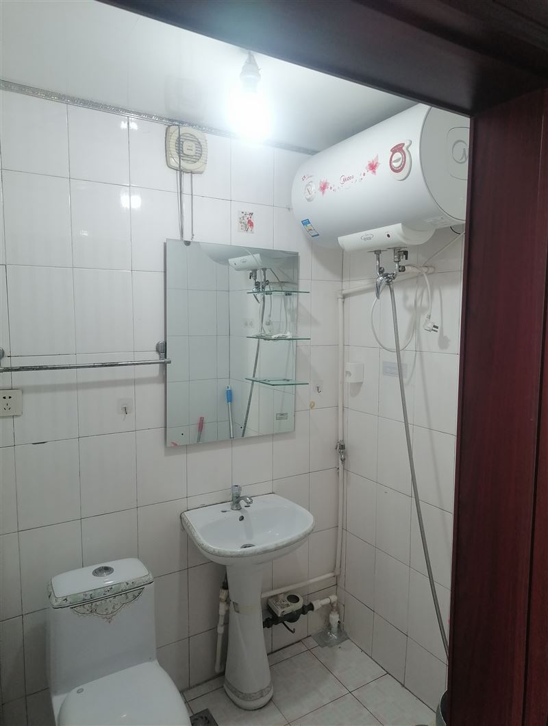 桃西盛鑫小區(qū)閣樓