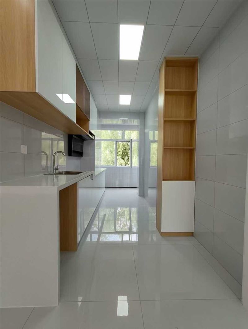 出售 逸夫中學(xué)旁