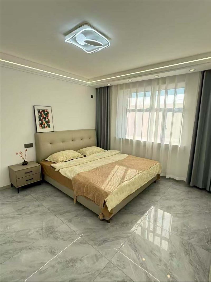 十中十小學(xué)區(qū)房首付6萬(wàn)元 新富樓2室 18.8萬(wàn)