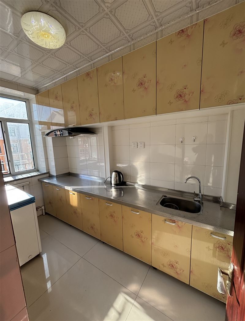 馬場(chǎng)新一旁3.5w