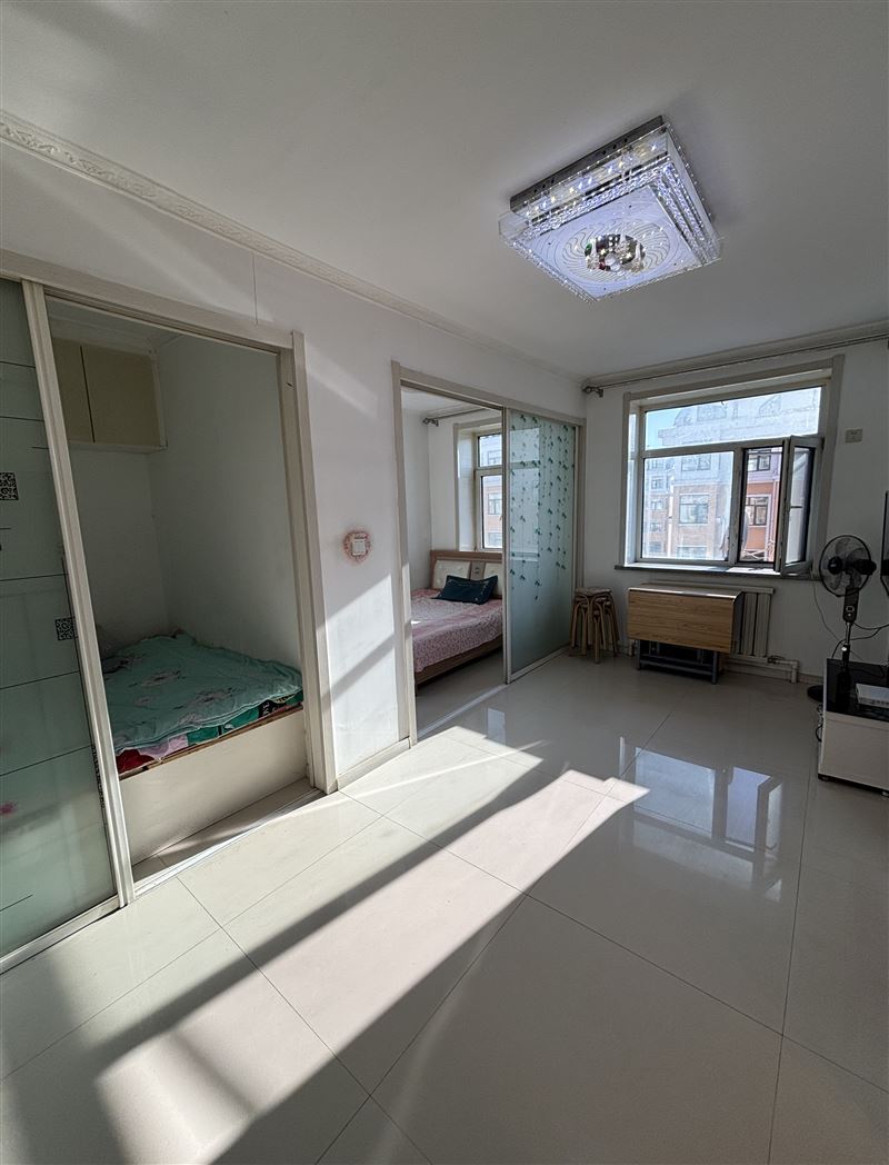 馬場(chǎng)新一旁3.5w