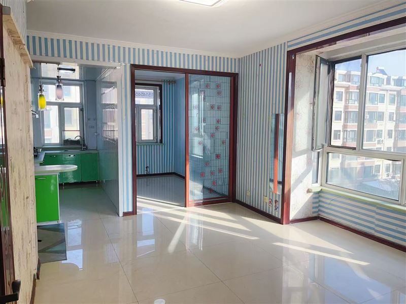 賣經(jīng)典名居五樓