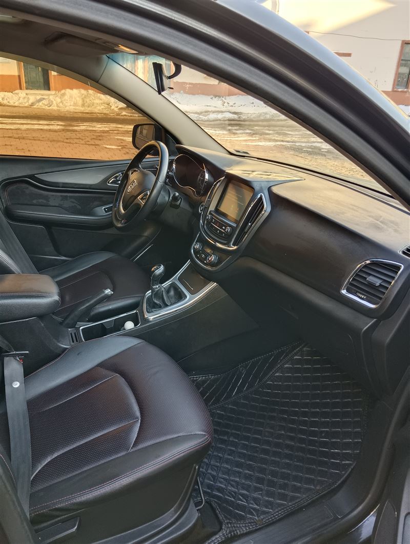 16年寶駿560手動(dòng)1.8高配