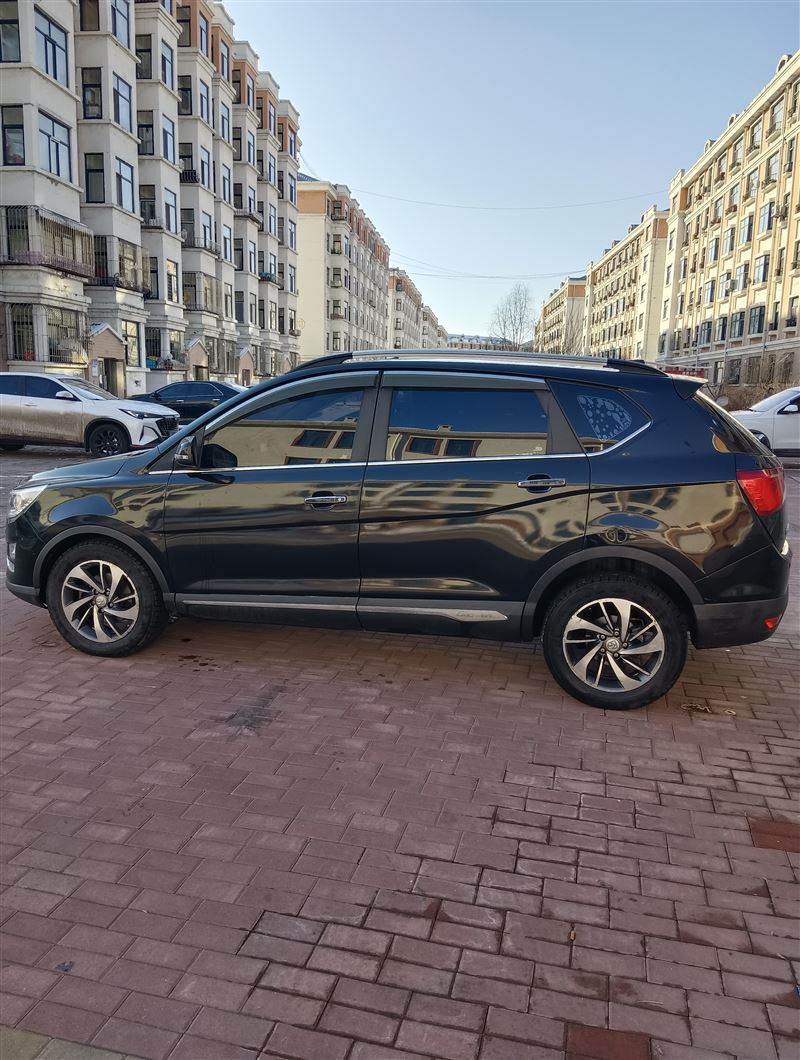 16年寶駿560手動(dòng)1.8高配