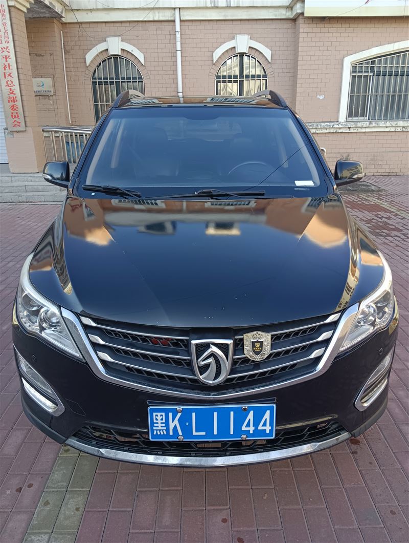 16年寶駿560手動(dòng)1.8高配