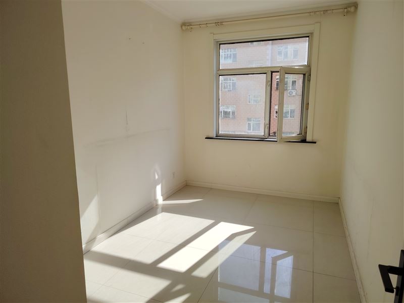 賣萬(wàn)寶小區(qū)樓房