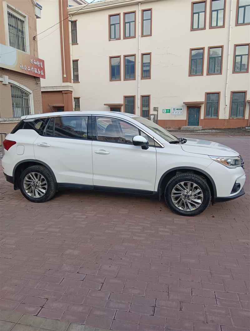 16年廣汽gs4手動高配原值14萬