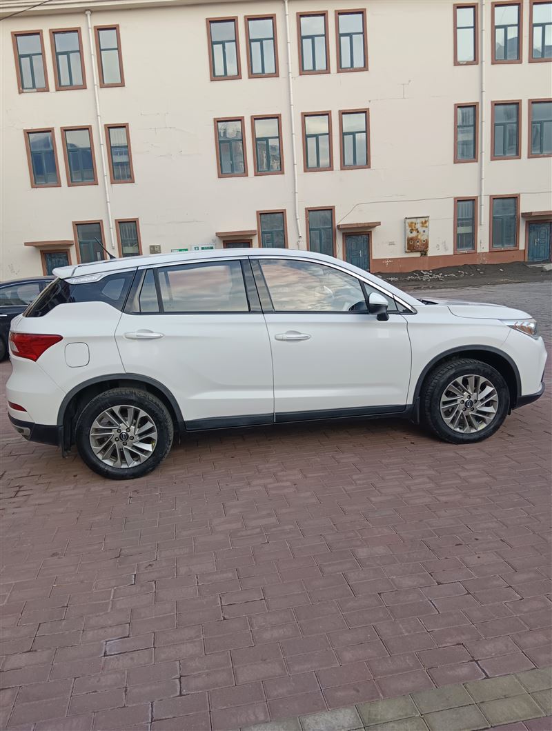 16年廣汽gs4手動高配原值14萬