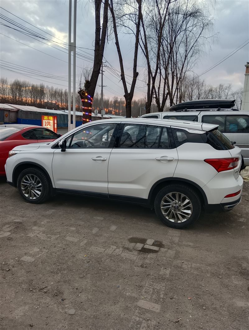 16年廣汽gs4手動高配原值14萬