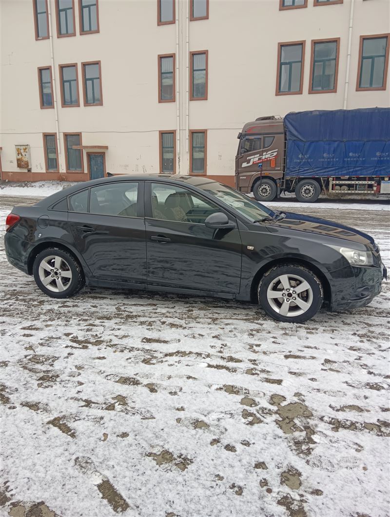 11年雪佛蘭克魯茲自動(dòng)擋高配原值10萬