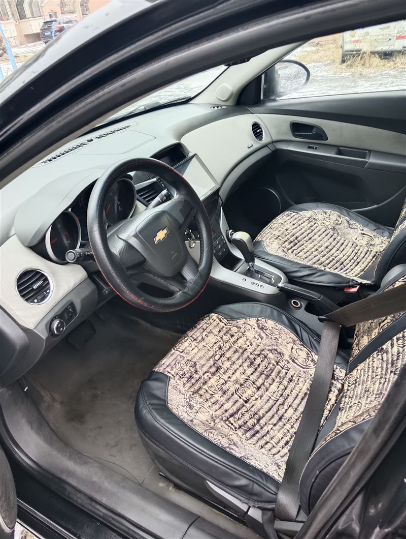 11年雪佛蘭克魯茲自動(dòng)擋高配原值10萬