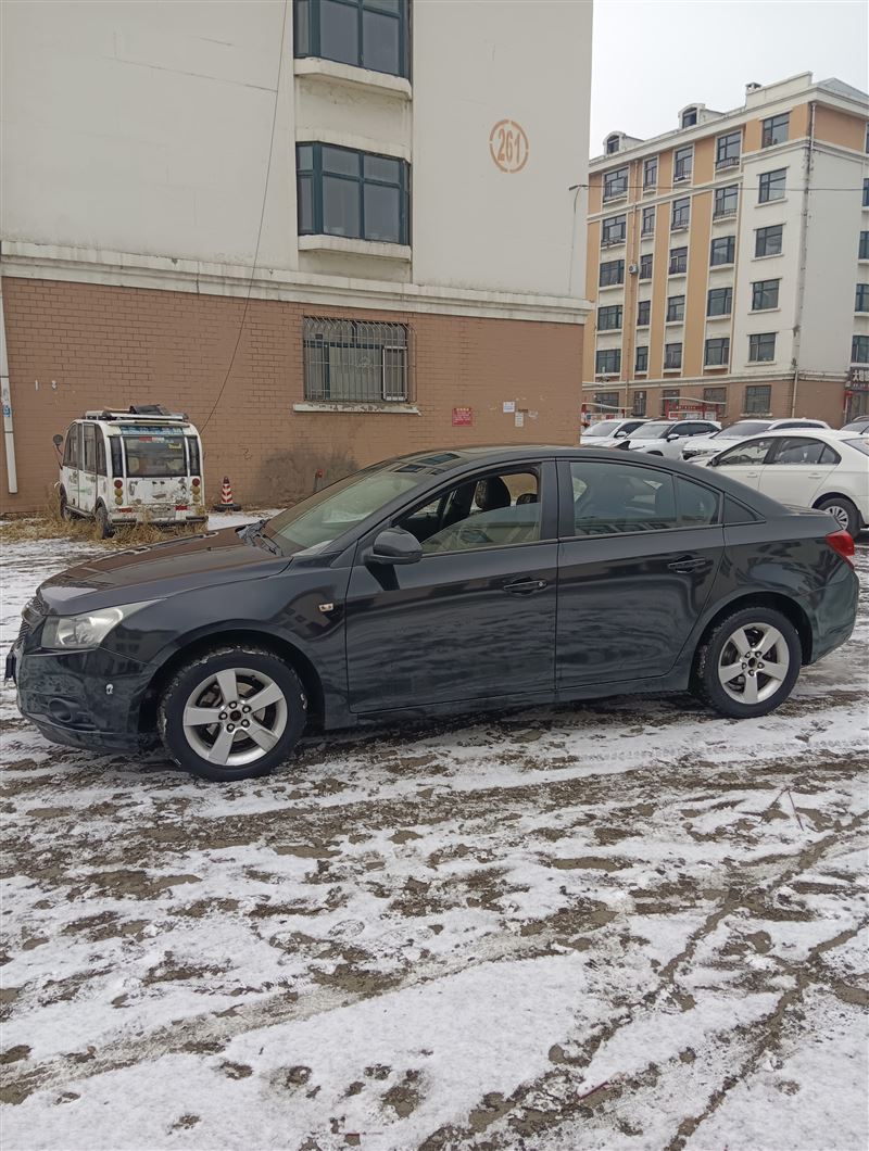 11年雪佛蘭克魯茲自動(dòng)擋高配原值10萬