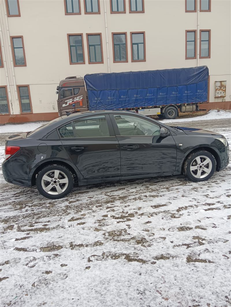 11年雪佛蘭克魯茲自動(dòng)擋高配原值10萬