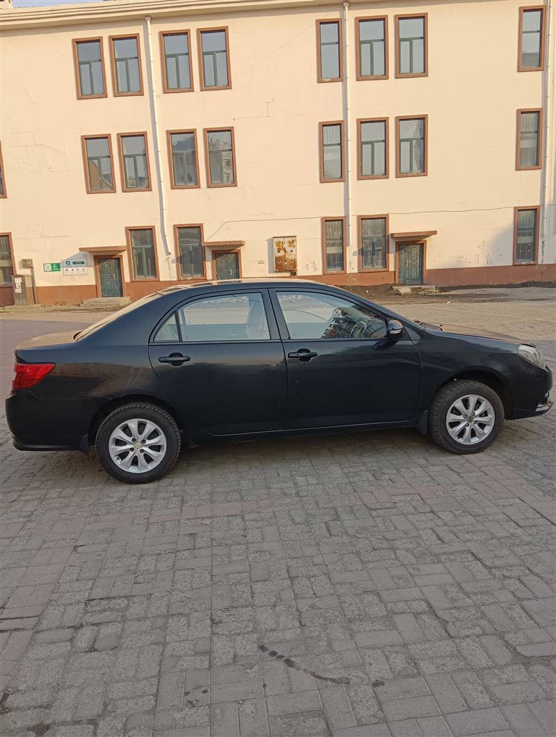 15年比亞迪f3手動(dòng)高配新款