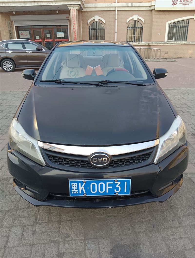 15年比亞迪f3手動(dòng)高配新款