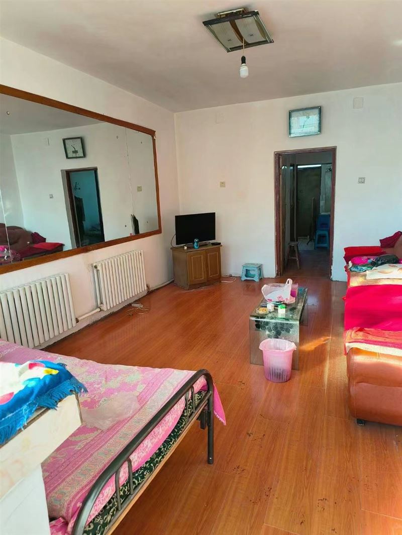 急賣(mài)九小九中學(xué)區(qū)房