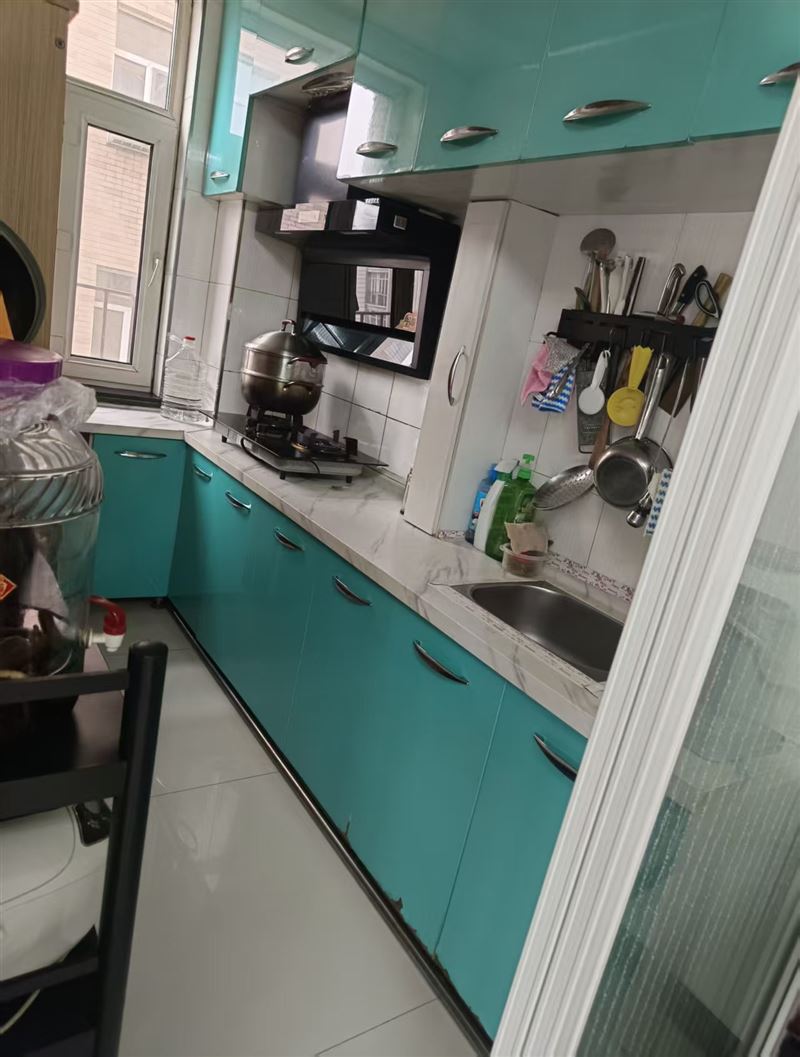 歐洲新城3樓1房1廳出租