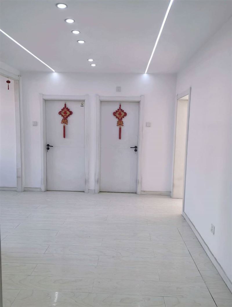 惠民小區(qū)4樓70平16.5萬(wàn)