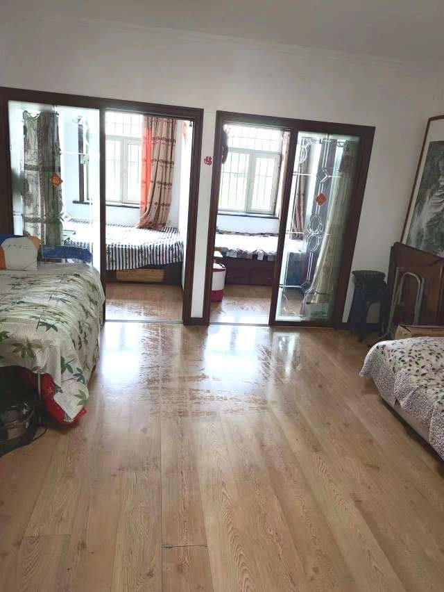 出售萬(wàn)寶小區(qū)4樓