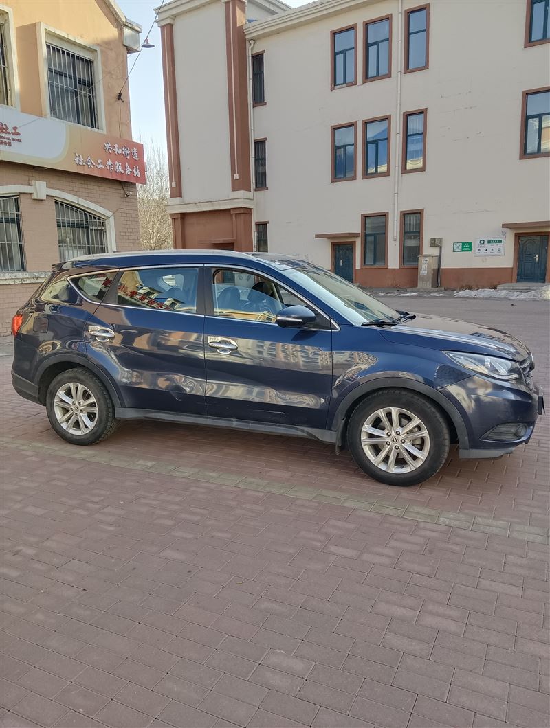 16年東風(fēng)580手動高配7坐