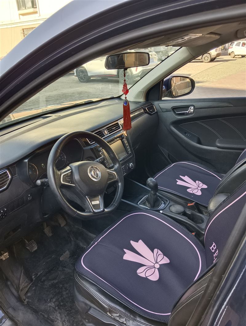 16年東風(fēng)580手動高配7坐