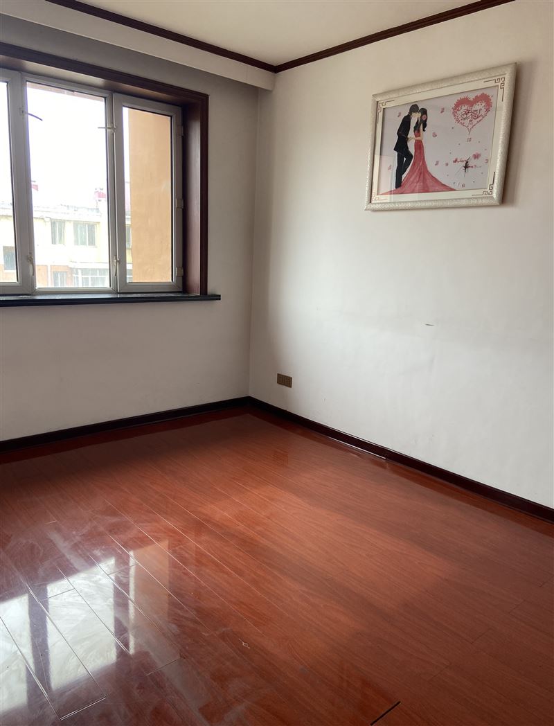 吉賣萬寶一號(hào)樓五樓