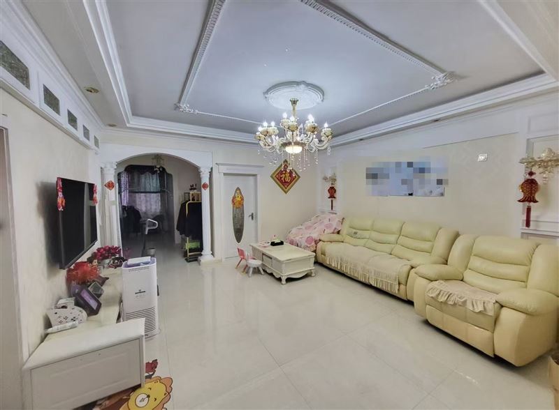 售歐洲新城電梯樓